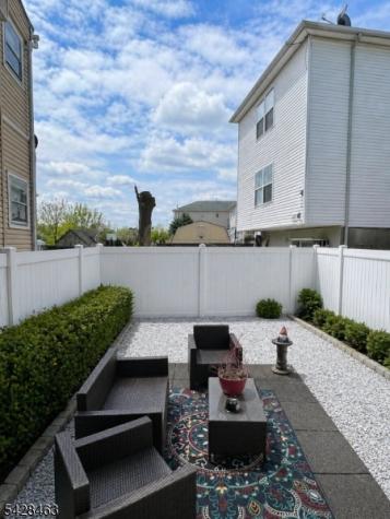 614 4TH Avenue Elizabeth NJ 07202