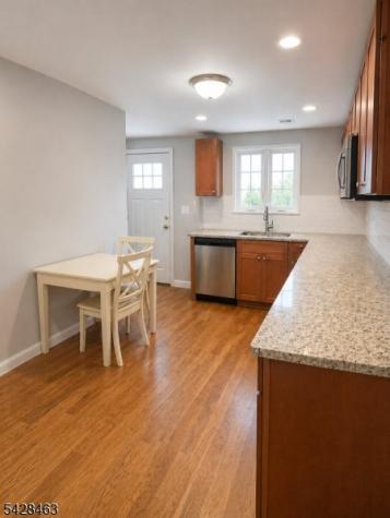 614 4TH Avenue Elizabeth NJ 07202