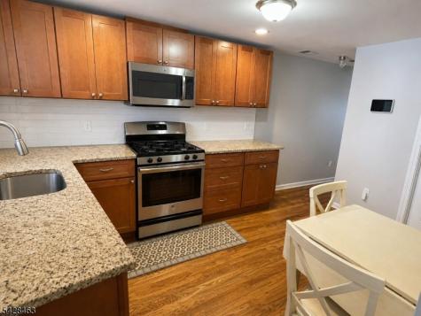 614 4TH Avenue Elizabeth NJ 07202