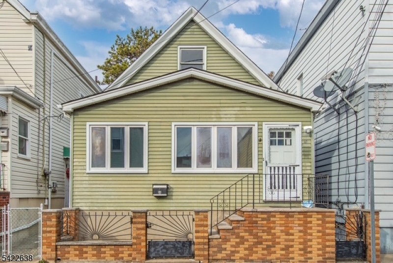 46 Center Street Clifton NJ 07011