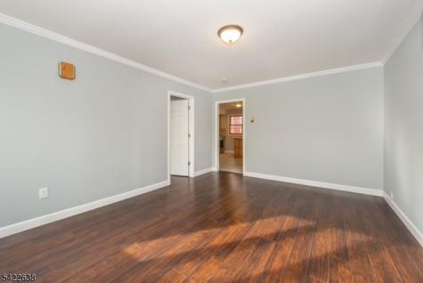 46 Center Street Clifton NJ 07011