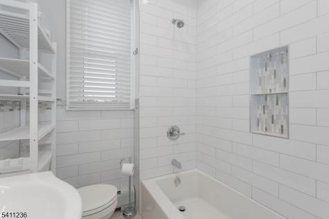 87 Paterson Avenue Wallington NJ 07057