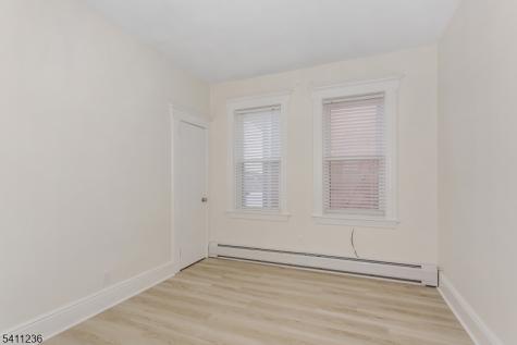 87 Paterson Avenue Wallington NJ 07057