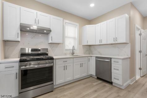 87 Paterson Avenue Wallington NJ 07057