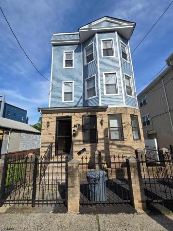 782 Bergen Street Newark NJ 07108
