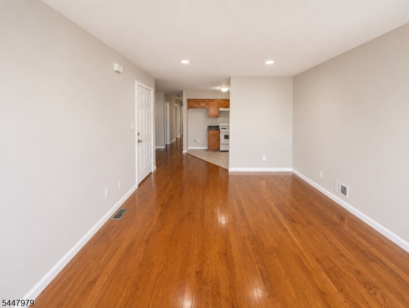 323 S Park Street Elizabeth NJ 07206