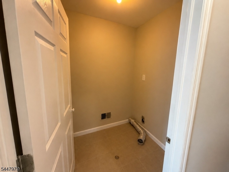 323 S Park Street Elizabeth NJ 07206