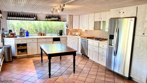 21 Payne Road Andover NJ 07860