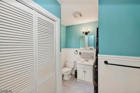 12 Capner Street Flemington NJ 08822