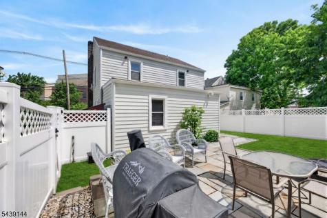 12 Capner Street Flemington NJ 08822