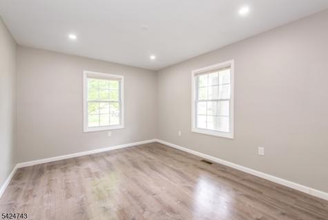 8 Wilcox Avenue Wharton NJ 07885
