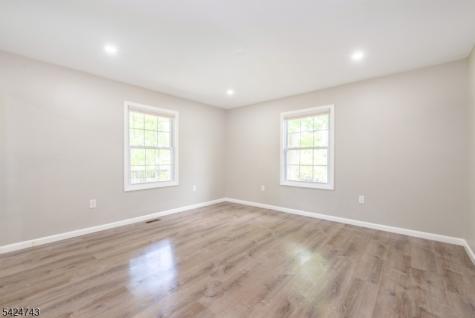 8 Wilcox Avenue Wharton NJ 07885