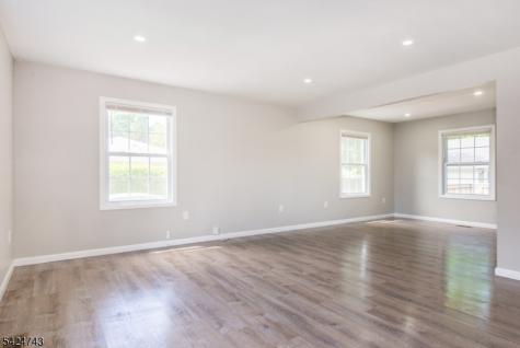 8 Wilcox Avenue Wharton NJ 07885