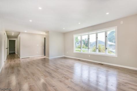 8 Wilcox Avenue Wharton NJ 07885