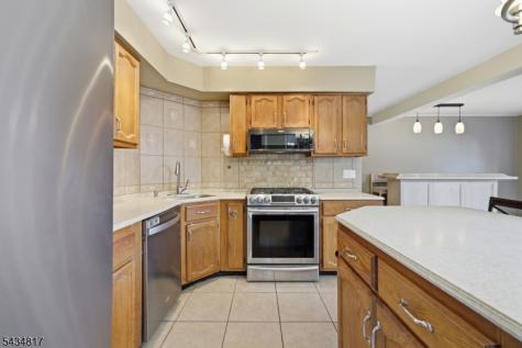 15 Delbarton Court Washington NJ 07840