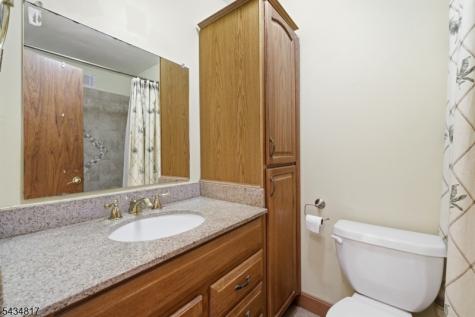 15 Delbarton Court Washington NJ 07840