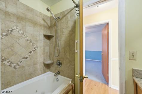 15 Delbarton Court Washington NJ 07840