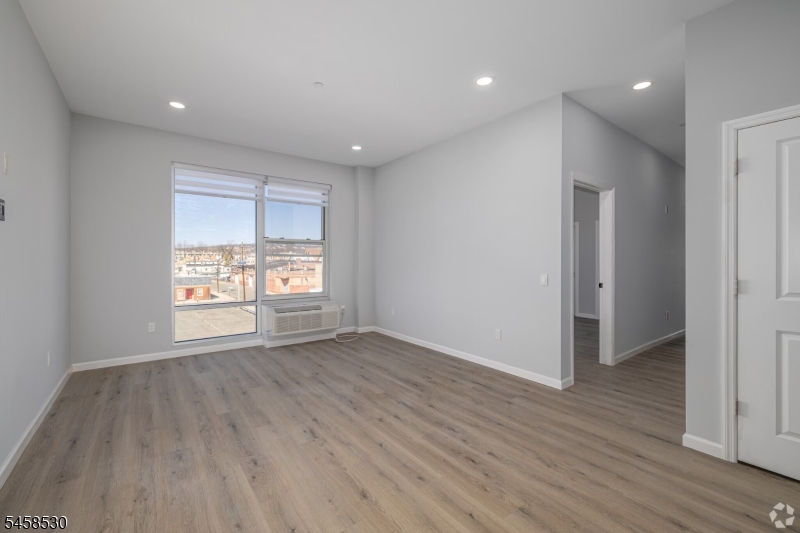 208 W 7th Street Plainfield NJ 07060