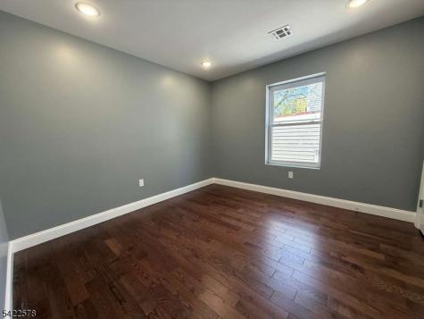 225 S 9th Street Newark NJ 07103