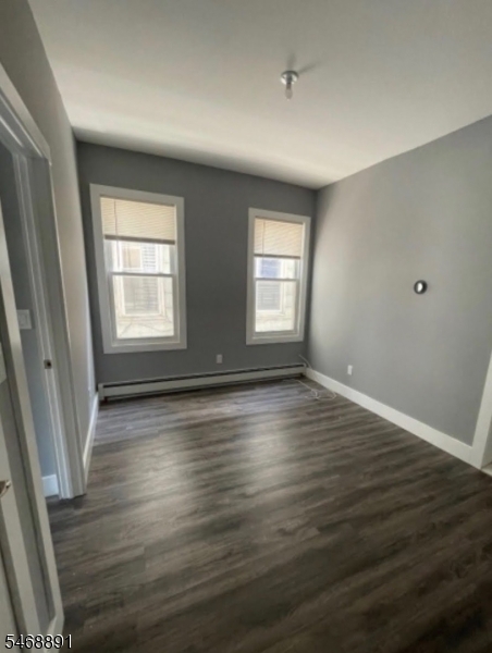 27 Schuyler Terrace East Orange NJ 07017