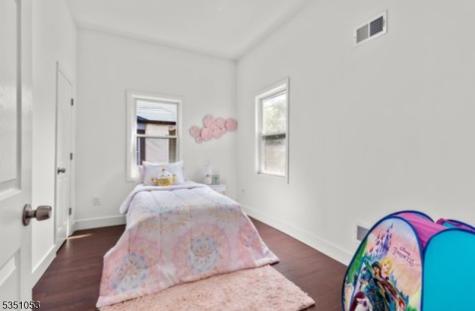 100 Glenwood Avenue East Orange NJ 07017