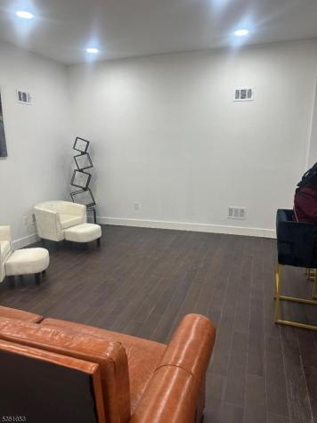 100 Glenwood Avenue East Orange NJ 07017