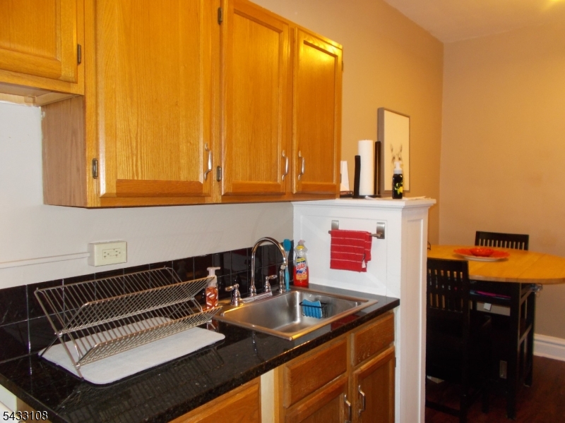 42 Holly Cranford NJ 07016