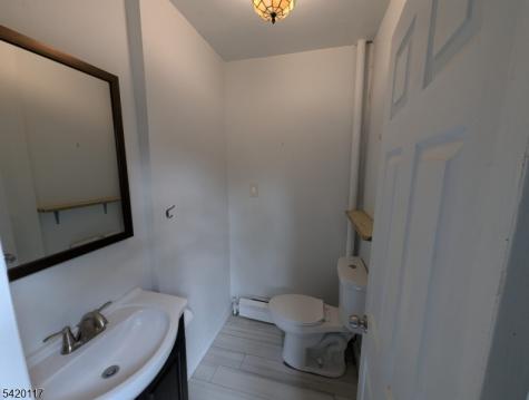 124 2ND Avenue Newark NJ 07104
