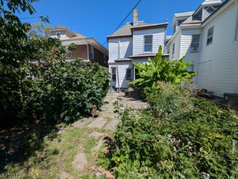 124 2ND Avenue Newark NJ 07104