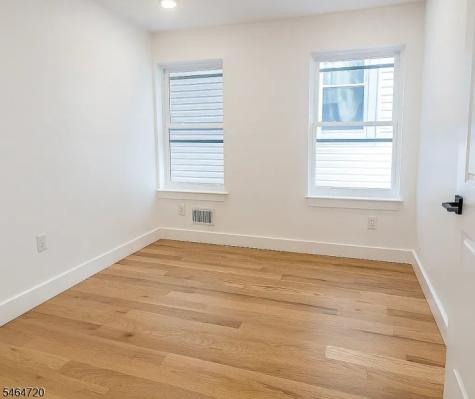 11 S 17th Street East Orange NJ 07018