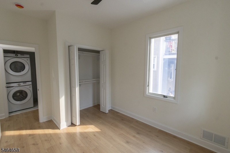 337 W Clay Avenue Roselle Park NJ 07204