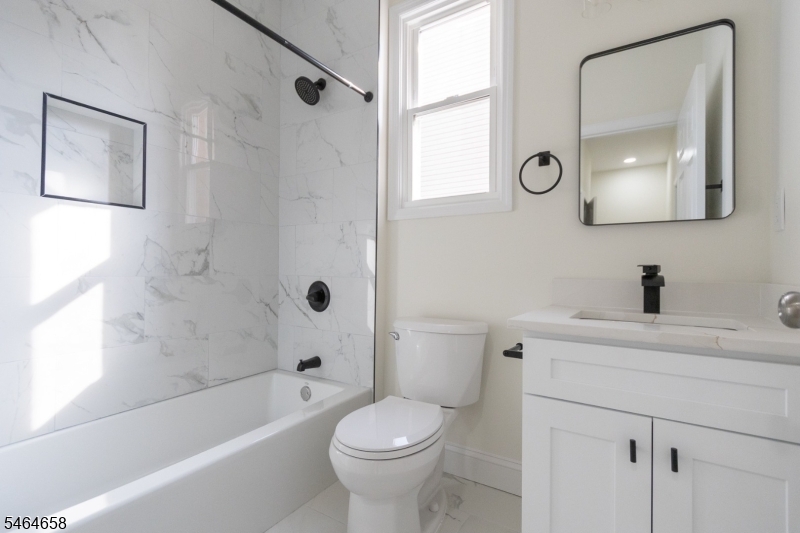 337 W Clay Avenue Roselle Park NJ 07204