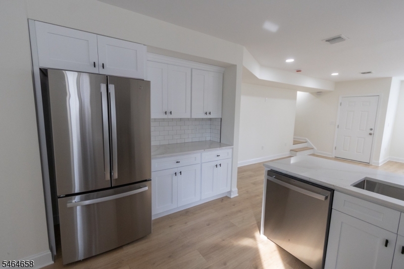 337 W Clay Avenue Roselle Park NJ 07204