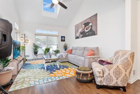 18 Pond Ridge Drive Clinton NJ 08809