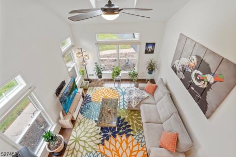 18 Pond Ridge Drive Clinton NJ 08809