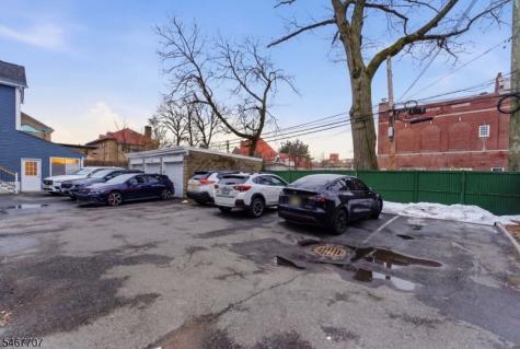 16 Munn Street Montclair NJ 07042