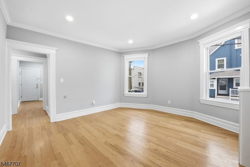 16 Munn Street Montclair NJ 07042