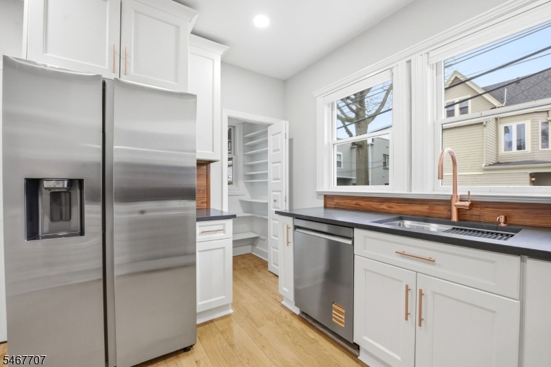 16 Munn Street Montclair NJ 07042