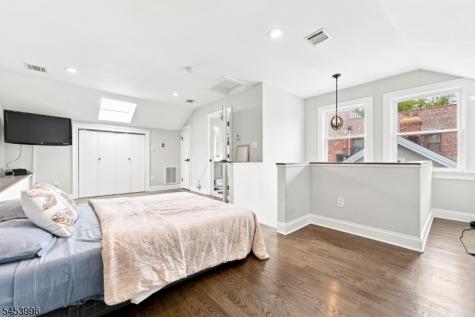 64 Montague Place Montclair NJ 07042