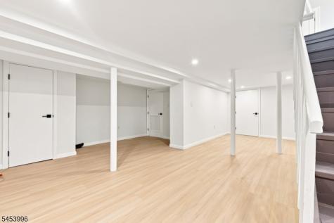 64 Montague Place Montclair NJ 07042