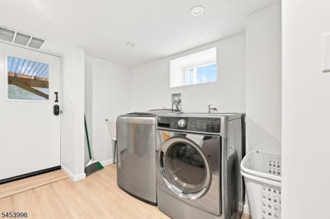 64 Montague Place Montclair NJ 07042