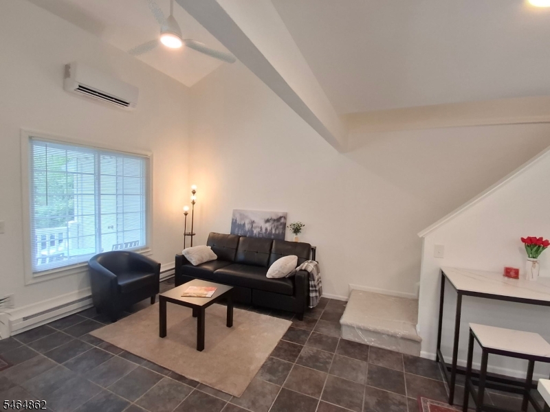 26 Larkspur Court Bedminster NJ 07921