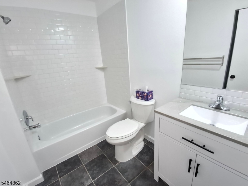 26 Larkspur Court Bedminster NJ 07921