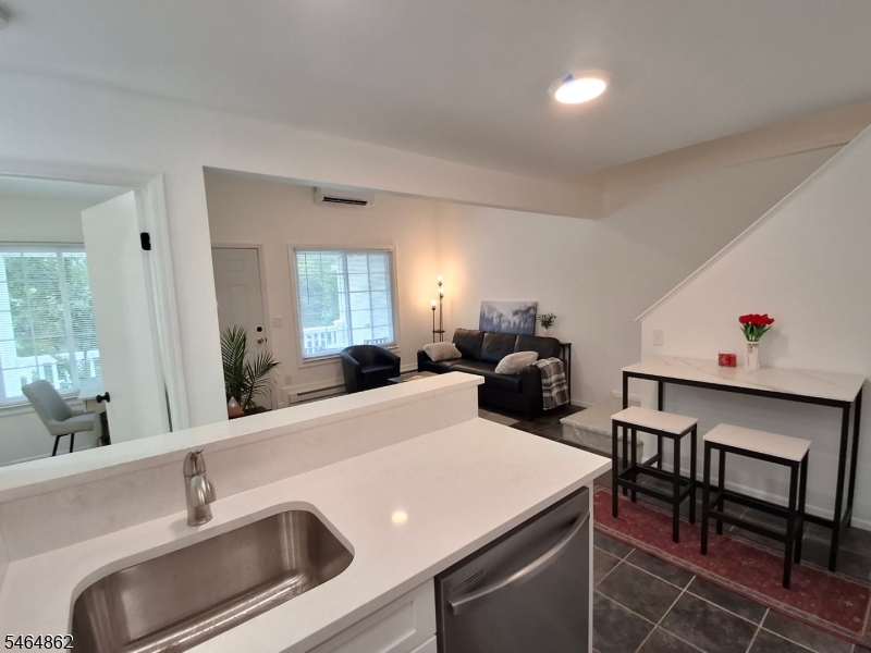 26 Larkspur Court Bedminster NJ 07921