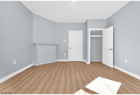 139 S 8th Street Newark NJ 07107