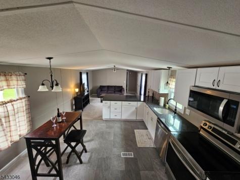 10 Clover Lane White NJ 07823