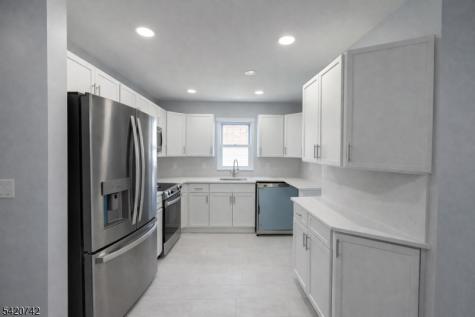 95 19TH Avenue Newark NJ 07103