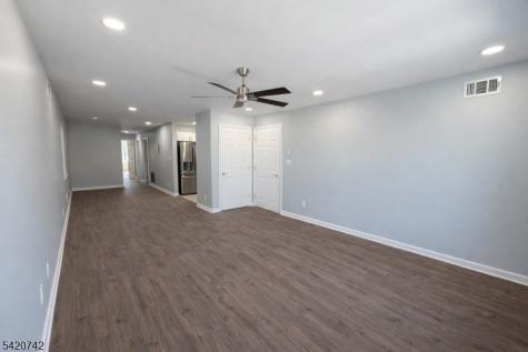 95 19TH Avenue Newark NJ 07103