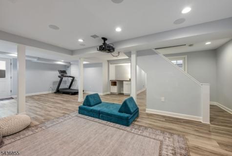 496 Lincoln Avenue Ridgewood Village NJ 07450