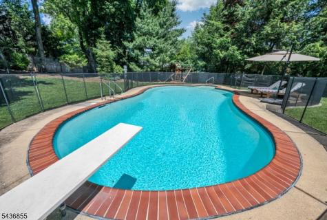 496 Lincoln Avenue Ridgewood Village NJ 07450